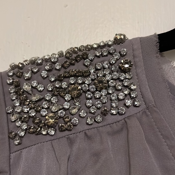 Gray silk Banana Republic dress with shoulder embellishments - Picture 4 of 5